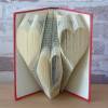 gefaltetes Buch - 3 Herzen klein // Buchkunst // Bookfolding // Book Art // Liebe // Valentinstag // Muttertag // Dekoration Bild 3