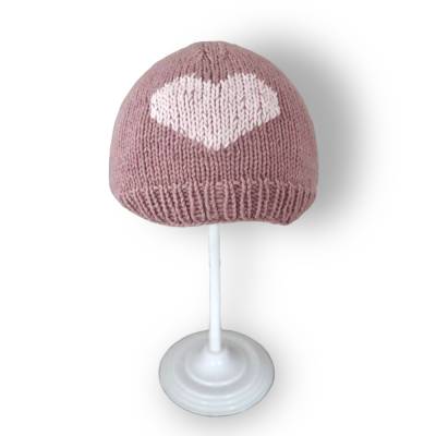 Gestrickte Baby-Mütze aus  Baby-Mikro-Faser mit Herz-Stickerei In altrosa