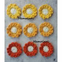 9 gelb-orange-weiße Häkelblumen Häkelblüten * zum Dekorieren * als Streudeko * zum Aufnähen Bild 1