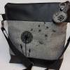 Handtasche Pusteblume grau Umhängetasche Dandelion grau schwarz Tasche mit Anhänger Kunstleder Bild 3