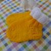 Babysocken Socken Stricksocken Baby gelb weiß Ostern gestrickt 0-6 Monate Bild 3