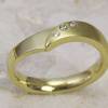 Schmaler Ring aus Gold 585/- mit Brillanten, Irisblatt Bild 4