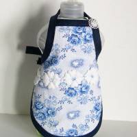 Spülischürze, Rosen-Schürze Spülmittelflasche, Spüliflasche-Schürze, Spülmitteflaschen-Schürze, blaue Rosen Bild 1