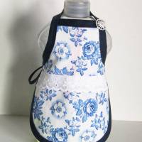 Spülischürze, Rosen-Schürze Spülmittelflasche, Spüliflasche-Schürze, Spülmitteflaschen-Schürze, blaue Rosen Bild 4
