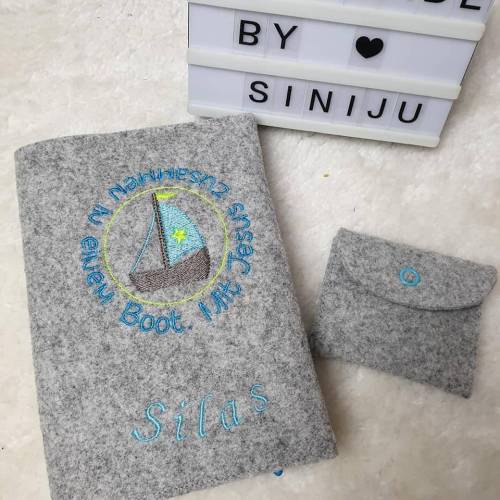 Individuelle Gotteslobhuelle aus Wollfilz, personalisiert bestickt