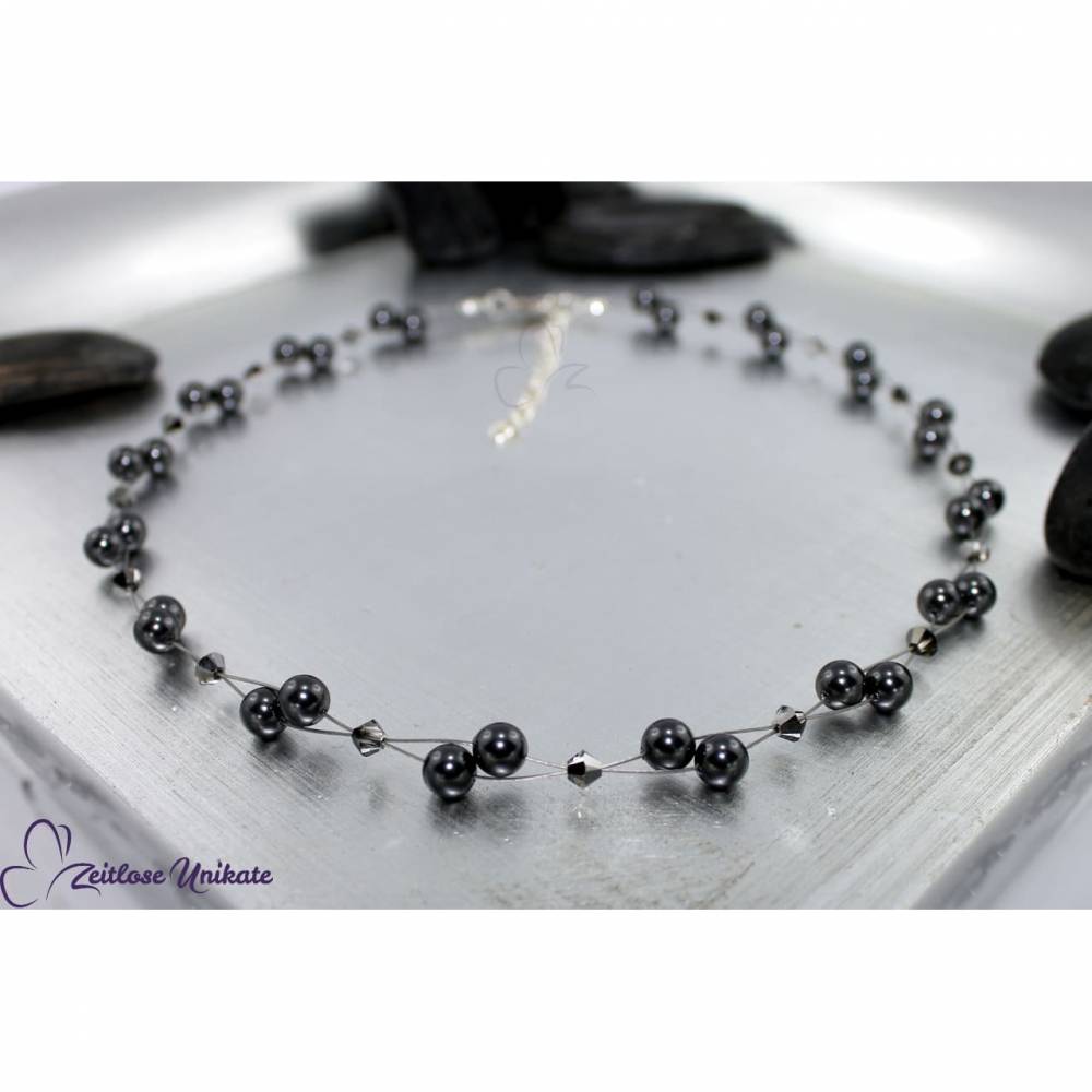 Luftig, filigrane Kette grau / dunkelgrau, Perlen und Bicone, Halskette auf Wunschlänge Bild 1