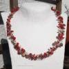 Halskette, Perlenkette gehäkelt aus Edelstahldraht mit Koralle, Holz und Keramik in Rottönen Bild 4