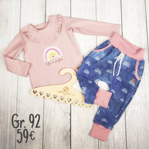 Set : Rüschen-Shirt & Baggypants Regenbogen Jeansoptik Gr. 92