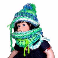 Bommelmütze und Schlauchschal gestrickt Wolle Hellgrün Türkis Weiß Farbverlauf für eine Puppe mit einem Kopfumfang: 35 cm Bild 1