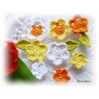 11-teiliges Häkelblumen-Set mit Blättern - Häkelapplikation - Tischdeko - weiß,gelb,grün und orange Bild 1