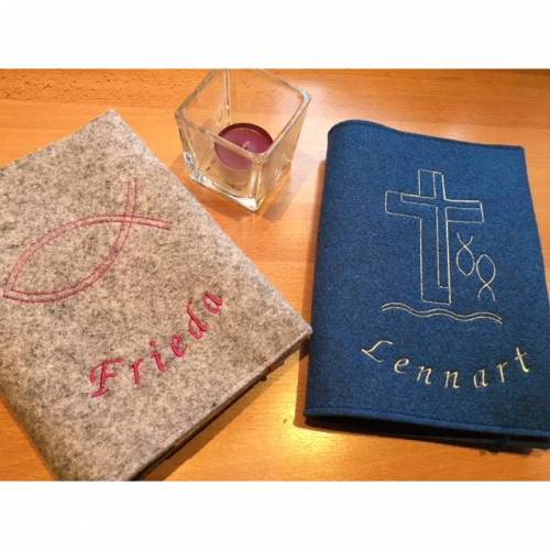 Individuelle Gotteslobhuelle aus Wollfilz, personalisiert bestickt