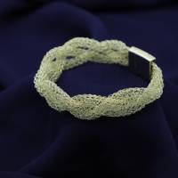 champagnerfarbenes Armband, gehäkelt und geflochten aus Draht von bcd manufaktur Bild 4