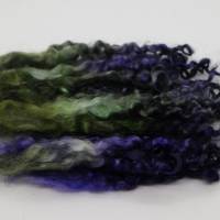 20 Gramm  gefärbte Wensleydale Locken grün-lila, zum Filzen, Puppenhaar, Spinnen, Basteln, Weben Bild 1