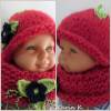 Strickset Mütze und Schlauchschal Baby Kleinkind Rot mit abnehmbaren Häkel- Blüten in Lindgrün und Dunkelblau Bild 6