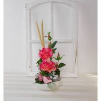 klassisches Tischgesteck mit pinken Rosen, ganzjähriges Gesteck, Tischdekoration, Bild 1