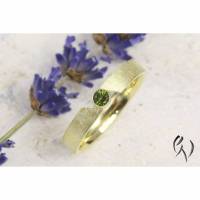 Schmaler Ring aus Gold 585/- mit grünem Turmalin Bild 1