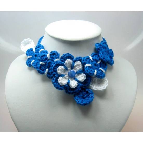 Kette gehäkelt Häkelkette Halskette Baumwolle Boho Collier blau weiß Einzelstück Bild 1