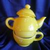 Süße gelbe Teekanne mit Tasse für 2 Tassen Tee Bild 9