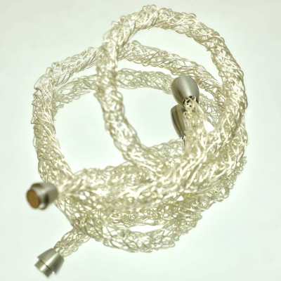 moderne Damen-Halskette gehäkelt - in sich verdreht - aus Silberdraht, Silberdrahtschmuck von bcd manufaktur