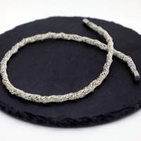 moderne Damen-Halskette gehäkelt - in sich verdreht - aus Silberdraht, Silberdrahtschmuck von bcd manufaktur Bild 5
