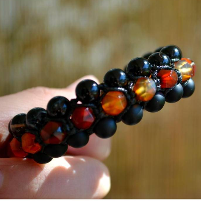 Herren Dreifach-Armband aus Edelsteinen Achat und Onyx mit Knotenverschluss, Makramee Armband, 8 mm