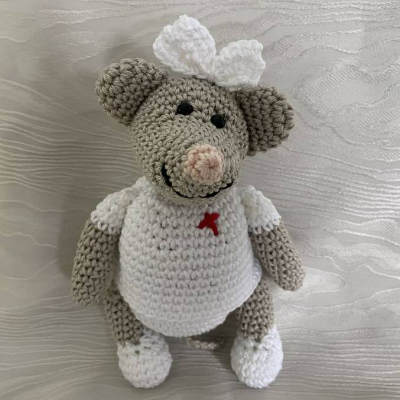 Häkelanleitung - Krankenschwester-Maus "Mini"