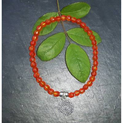 Perlenarmband orange/rot mit Mandala-Anhänger aus 925 Silber