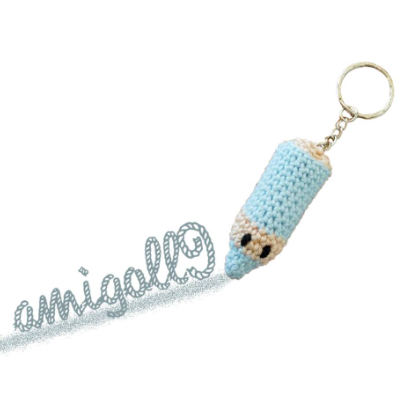 Häkelanleitung für den Schlüsselanhänger Buntstift Blue