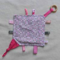 Knistertuch & Beißring - Kleine Herzen (Rosa / Pink / Grau) Bild 1