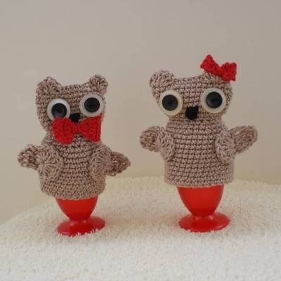 Eierwärmer braune lustige  Eulen  ,gehäkelt Handarbeit mit Knopfaugen