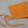 Gestrickter Babypullover mit Turbanmütze oder Zwergenmütze in hellem Orange Bild 9