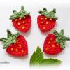 2 gehäkelte Erdbeeren aus 2 Farbvariationen wählbar - Häkelapplikationen - Aufnäher - rot, grün, gelb Bild 3