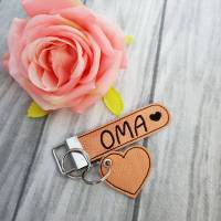 Schlüsselanhänger kupfer farben Anhänger Oma Herz  Schlüsselanhänger Muttertag aus Kunstleder Bild 1