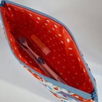 Kosmetiktasche "Herzchen" Größe M, in hellblau-weiß-rot, aus Baumwollstoff genäht, von he-ART by helen hesse Bild 8