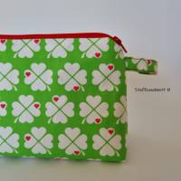 Kosmetiktasche "Klee" Größe M, in grün-weiß-rot, aus Baumwollstoff genäht, von he-ART by helen hesse Bild 4