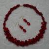 Perlenset handgefädelt aus roten Wachsperlen und Acrylkristallen in türkischer Häkeltechnik Bild 3