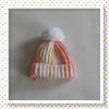 Kleine Mütze für das neugeborene Baby in Grautönen mit Beige und braun, Größe 56 - 60/68 Bild 6
