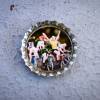 Radrennen Miniaturen Tour de France 2er Set Kronkorken Magnet Kühlschrankmagnet Bild 2