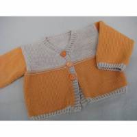 Babyjäckchen gestrickt aus weicher Wolle (Merinowolle) in Orange und Beige Bild 1