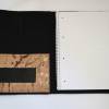 Edle Schreibmappe DIN A4, aus Wollfilz und Korkstoff schwarz meliert, mit Reißverschluss vorne, incl. Schreibblock, von Dieda Bild 2