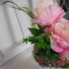 Tischdeko mit rosa Rosen in weißem Topf, Tischgesteck Bild 7