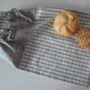 Brotbeutel *speciale* Baumwolle grau-kariert/ bunt mit Kordel von friess-design Bild 3