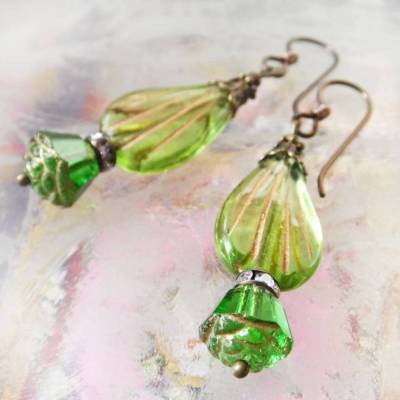 Art Déco Ohrringe grünes Blatt - hypoallergene Niob Ohrhänger in zwei Grüntönen