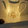 Schöne alte Kaffeekanne als Lampe aus Porzellan mit LED Bild 2