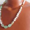 Ferienschmuck - Halskette mit Perlen und mint-grünem Opal, wunderschön auf gebräunter Haut, Sommertrend Bild 3