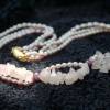 Perlenkette Perlencollier Brautschmuck rosa romantisch Kette dreireihig Rosenquarz Süsswasserperlen Perlenschmuck Bild 3