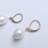 Perlenohrringe Tropfen 10 x 13 mm als Blickfang, eleganter Brautschmuck oder Geschenk für Frauen Bild 2