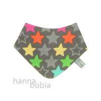 Baby-Halstuch, Dreieckstuch mit bunten Sternen auf grau Bild 1