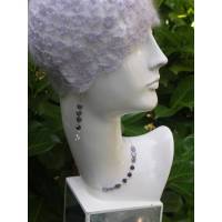 Zartes Schmuckset aus lila Perlen mit Amethyst Bild 1