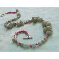 Frühling halblange Kette mit Perlen und Jade, Ostergeschenk, Geschenk Frauen Bild 2